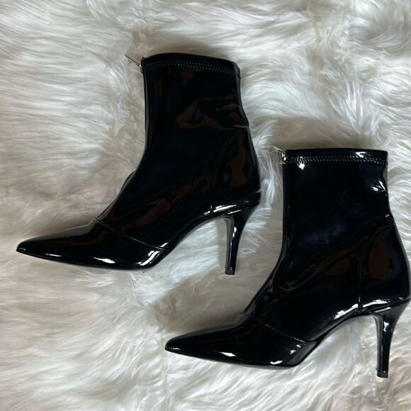 New heeled patent leather ankle booties - Picture 4 of 8